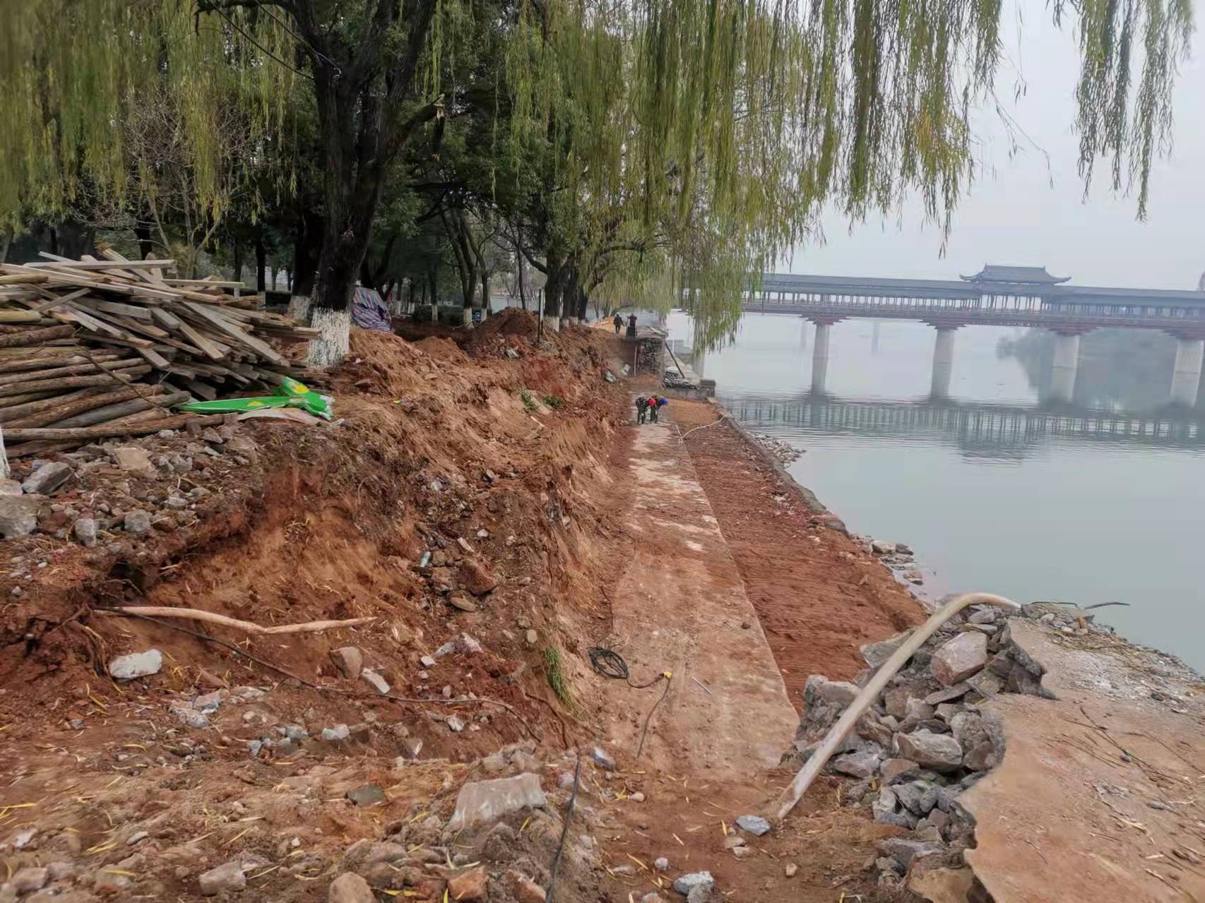 吉州區贛江西堤除險加固工程施工現場
